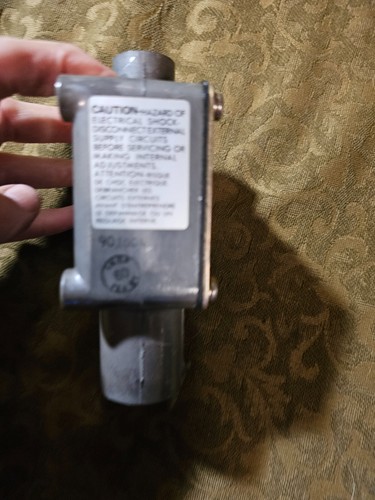 Barksdale 9048-3 Pressure Actuated Switch 125V 250V 480V 600V - Picture 9 of 10