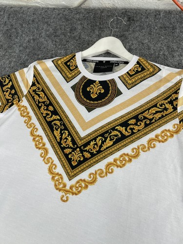 CRIMINAL DAMAGE Shirt Mens Small Tee Baroque White Short Sleeve Crew Neck N141 - Picture 3 of 11