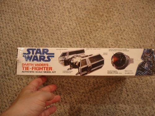 Star Wars Darth Vader Tie Fighter Commemorative Edition MPC/ERTL new sealed - Picture 2 of 8