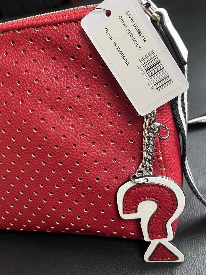 NUEVO CON ETIQUETAS Guess Maravilloso Rojo Multi Bandolera Cadena Correa Bolso de Hombro Y2K D066814 Foto 4 de 4