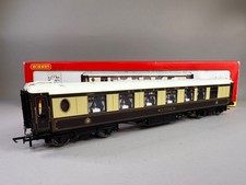 Hornby R4143A OO GAUGE Pullman 1st Class Parlour Car with lights 'Niobe'