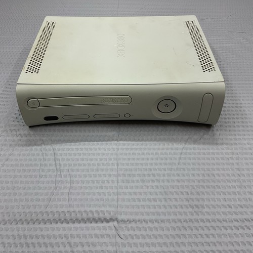Microsoft Xbox 360 White Console ONLY AS-IS FOR PARTS OR REPAIR