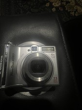 Canon PowerShot A560 Digital Camera  2GB SD Card Tested No Batteries Included