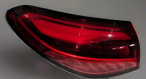 GENUINE 2023 2024 Mercedes GLC Outer Tail Light Left Side LED NICE & CLEAN LAMP! - Bild 2 von 11