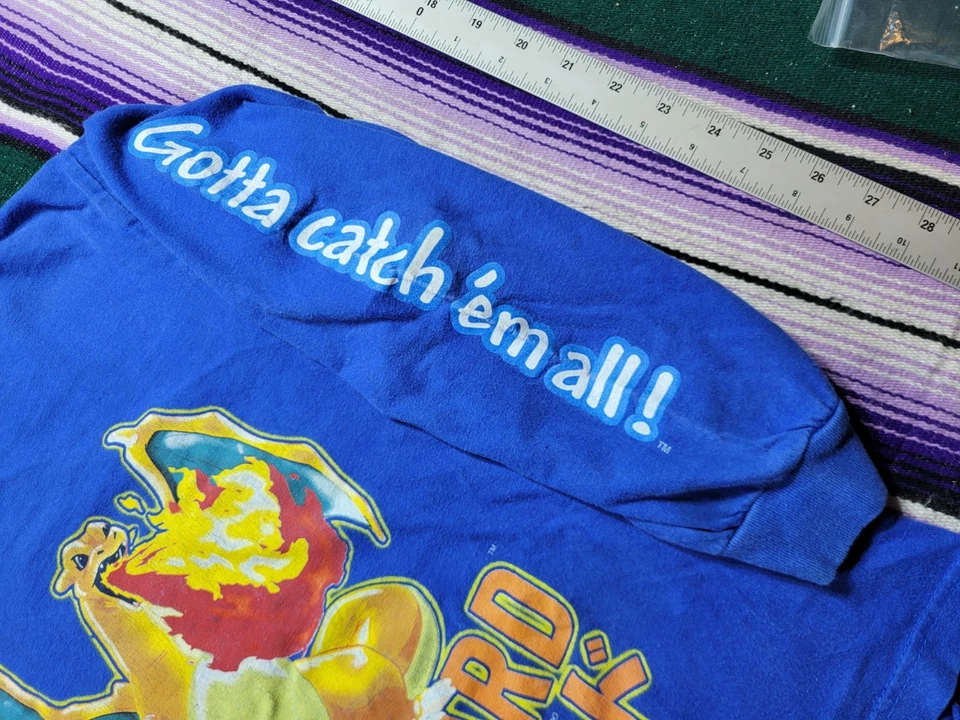 Camiseta De Colección Pokemon Charzard 2000 Nintendo Manga Larga Talla Juvenil Pequeña Foto 4 de 4