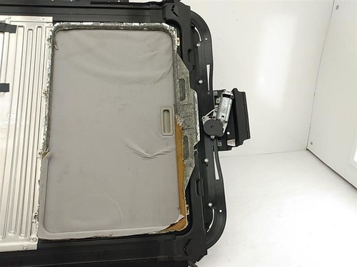 BMW 525i 530i E39 Sedan Sunroof Moonroof Glass Assembly 2001 2002 2003 - Picture 3 of 12