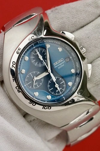 Seiko Asymmetrical 7t62-0AM0 Rare Vintage Quartz Chronograph Wristwatch