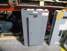 Square D Main Lug Circuit Breaker Panel NQOD442L225CUNL 208Y/120V 225A Max Used