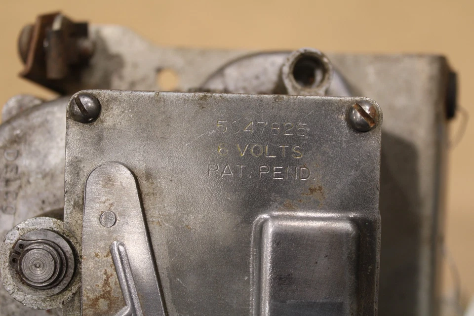 Camión Chevrolet 1954 1955 primera serie opción motor limpiaparabrisas eléctrico 6 voltios 5047825 Foto 2 de 4