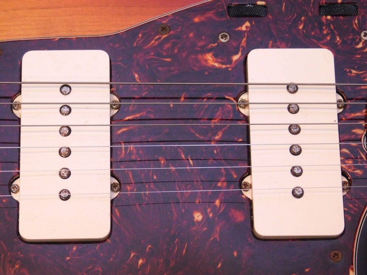 ギター Fender USA 62-Jazzmaster 3CS s-l400.jpg