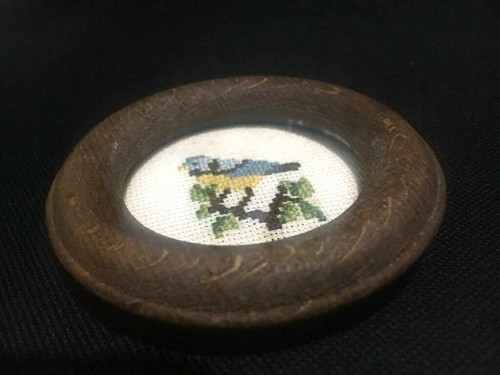 Vintage Round Wooden Framed Cross Stitch embroidery Hand made Bird branch Needle - Picture 3 of 9