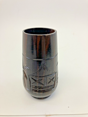 Set aus 6 alten geschnitzten Steingut Tassen, Palmen und Strandmotiven. - Bild 6 von 19