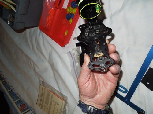 Posten Bogenschießen Pfeil & Bogen Jagd Zubehör HHA Optimizer Ultra Sight & mehr - Bild 17 von 24