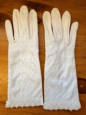 Vintage Lovely Lady Elaine Stretch Nylon Beaded Gloves White Original Package