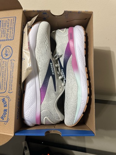 NEW Womens Size 11 Brooks Ghost 16 Running Shoes Grey Pink - Picture 8 of 9
