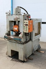 80 TON YAO SHENG MODEL TSH-TUVB-830 HYDRAULIC PRESS: YODER #68631