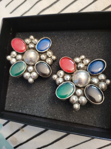 Vintage Signed TT-39 MEXICO 925 Sterling Silver Multicolored stone Clip Earrings
