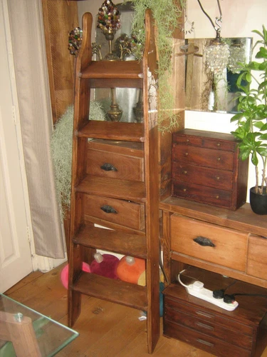 Vintage Wooden  Ladder/Towel Ladder/Library Steps