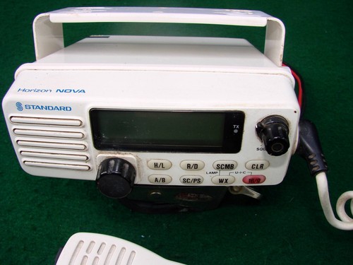 Standard Horizon NOVA MARINE VHF RADIO-18 Photos-COMMAND MIC-GEM-L@@K!! - Zdjęcie 5 z 19