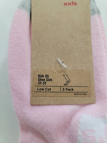 Levi’s Socks Kids Low Cut New With Tags 3 Pack Size 3Y/5Y Sm Pink, White, & Grey - Picture 2 of 4