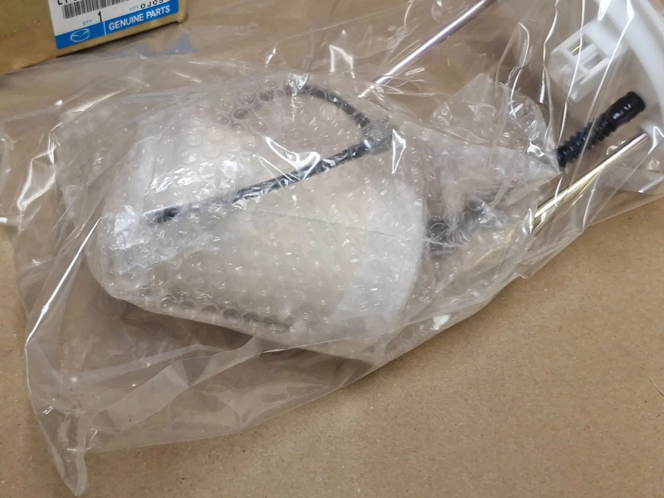 Mazda 5 CR CW 2.0 In tank Fuel Filter Body 2007-on LF5W13ZE0 Genuine NEW OEM - Image 4 of 4