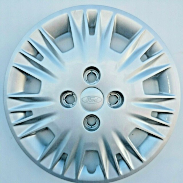 OEM 2014 2019 Ford Fiesta Hubcap Wheel Cover Hub Cap Silver 15" for