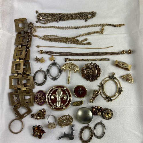Broken Vintage Jewelry Lot 12 oz Gold Brown Brassy 31 Pieces For Crafts - Picture 5 of 5