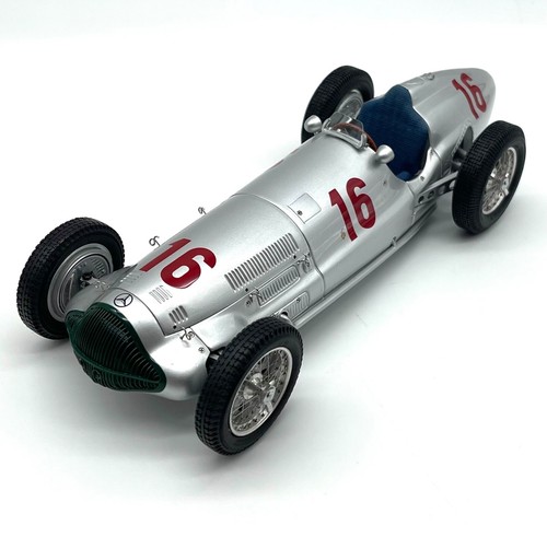 CMC M-098 Mercedes Benz W154 „Silberpfeil“ Bj.1938 R. Seaman #16 OVP, 1:18, D060 - Bild 8 von 13