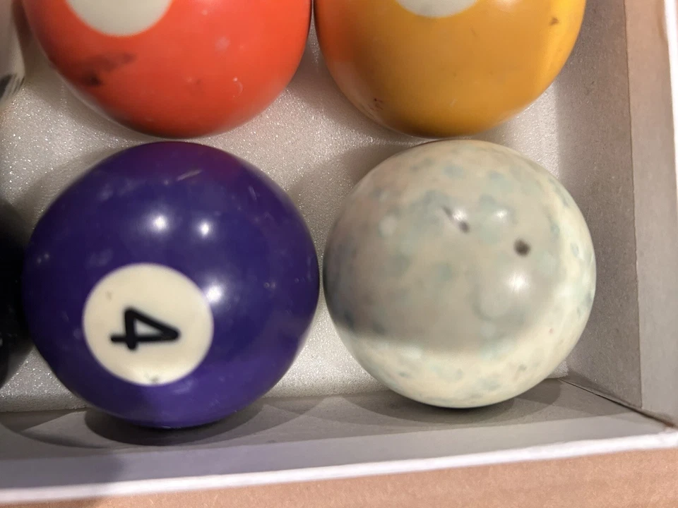 Juego de bolas de billar Mizerak. Juego completo usado Foto 3 de 4