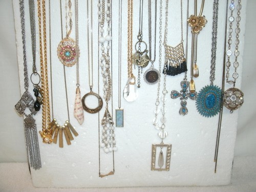 Pendant Drop Necklaces- Lot of 20 Pcs -Retro Costume Jewelry--1980-90's - Picture 2 of 2