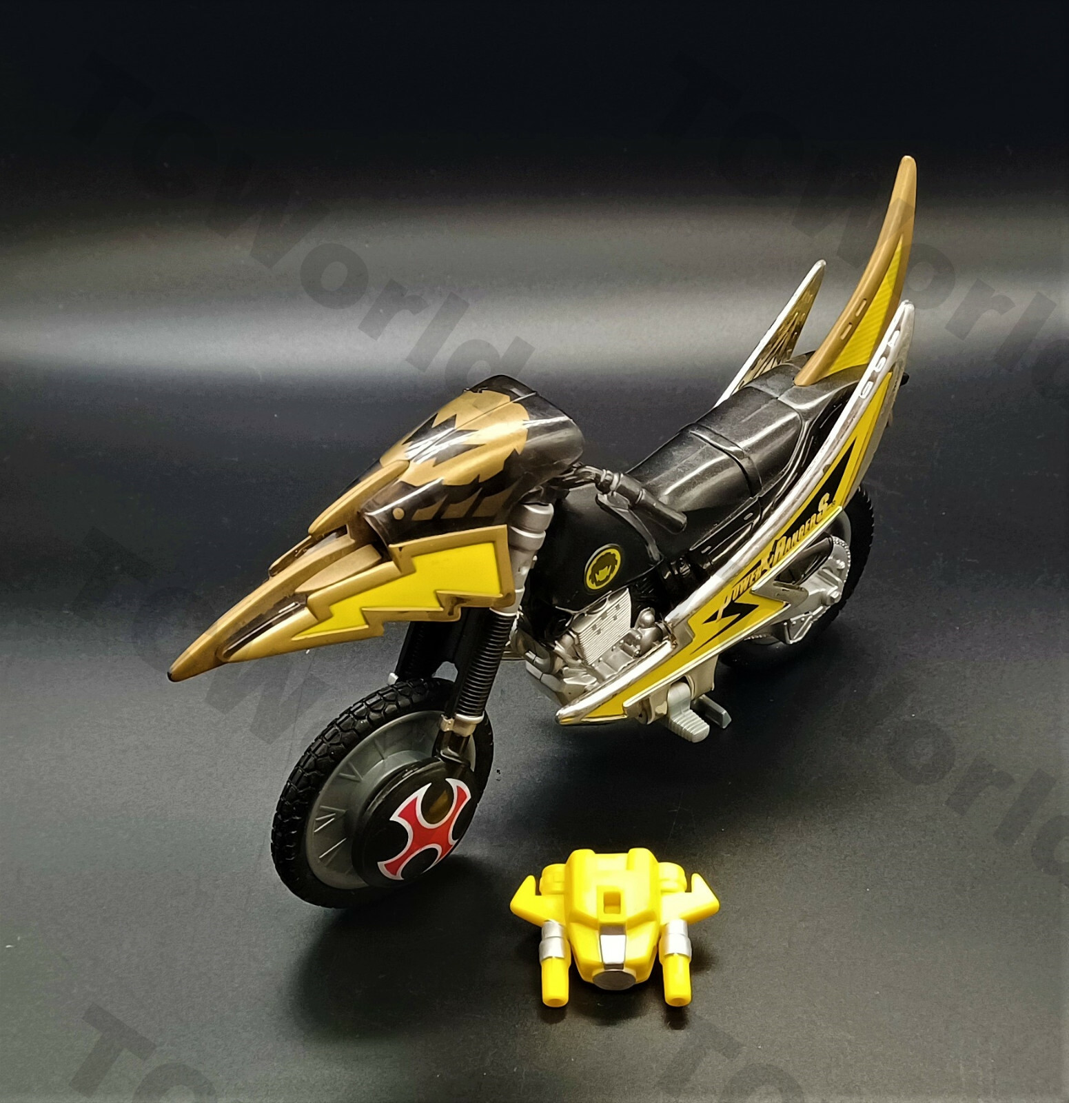 Foto 1 di 5