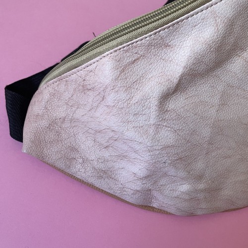 Hairy Belly Bum Bag Faux Leather Fat Beer Belly Pack Funny Zipped Joke Bag - Picture 2 of 6