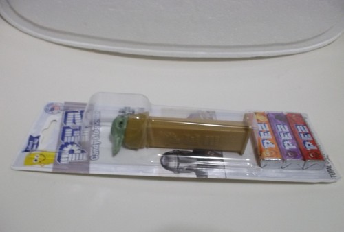 STAR WARS MANDALORIAN PEZ Caramelo y Dispensador Baby Yoda PEZ Hecho en los EE. UU. - Imagen 5 de 6