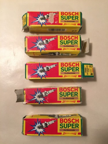 Lot Of 5 NEW Bosch Super Spark Plugs 7560 No 7927 Mercedes Peugeot Saab In Box - Picture 1 of 3