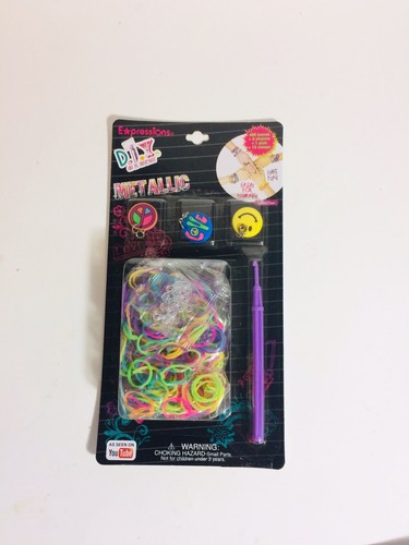 💥DIY Expression Metall Bettelarmband Herstellungsset 400 Kautschukbänder 3 Charms - Bild 1 von 2