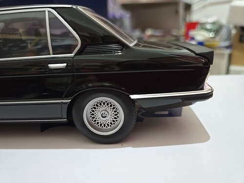 BMW e12 M535i 1980 nero 183264 Norev 1:18, NO BOX, USATO - Foto 7 di 14