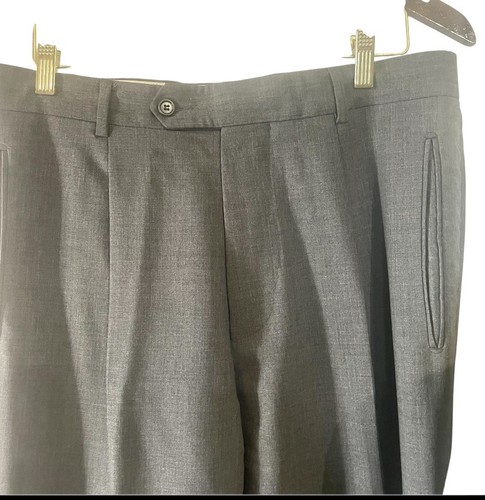 Hugo Boss Einstein/Sigma US 3 Button 2-Piece Suit. Black Stripe, 40S - Picture 7 of 22