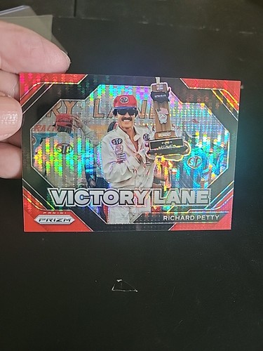 2024 Panini Prizm - Victory Lane Richard Petty #7 Red Pulsar Prizm /199