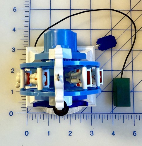 Hallmark Keepsake Christmas Snow Fun Ferris Wheel Light Sound Animated 2014 - Picture 10 of 20