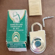 1969 Sargent & Greenleaf Inc. Model 8077 Key Changing Combination Padlock