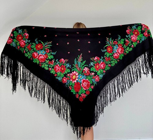 Großes schwarzes seltenes Vintage Tuch, 1940 Wollschal mit Quasten und Blumen, Hustka - Bild 3 von 9