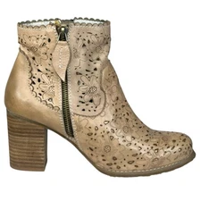 L’artiste By Spring Step Baoli Cream Laser Cut Ankle Boot Size 37 US 6.5/7