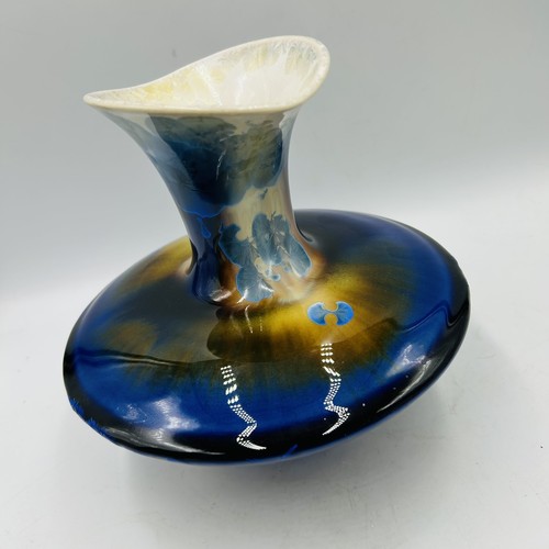 Stunning Studio Pottery Crystalline Vase Electric Blue UFO Shape Signed 7” - Picture 8 of 17