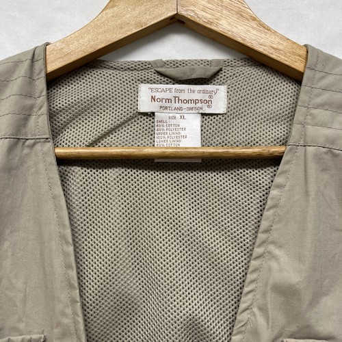 Vintage Norm Thompson Mens XL Fishing Vest Beige Pockets - Picture 3 of 7