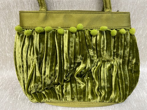 Dents Women's Bag Green Velvet w/Satin Inner Zipper Attached Vanity Mirror - Picture 2 of 5