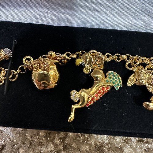 danbury mint disney Winnie the Pooh Gold Bracelet 7 Charms With Crystals - Picture 6 of 13