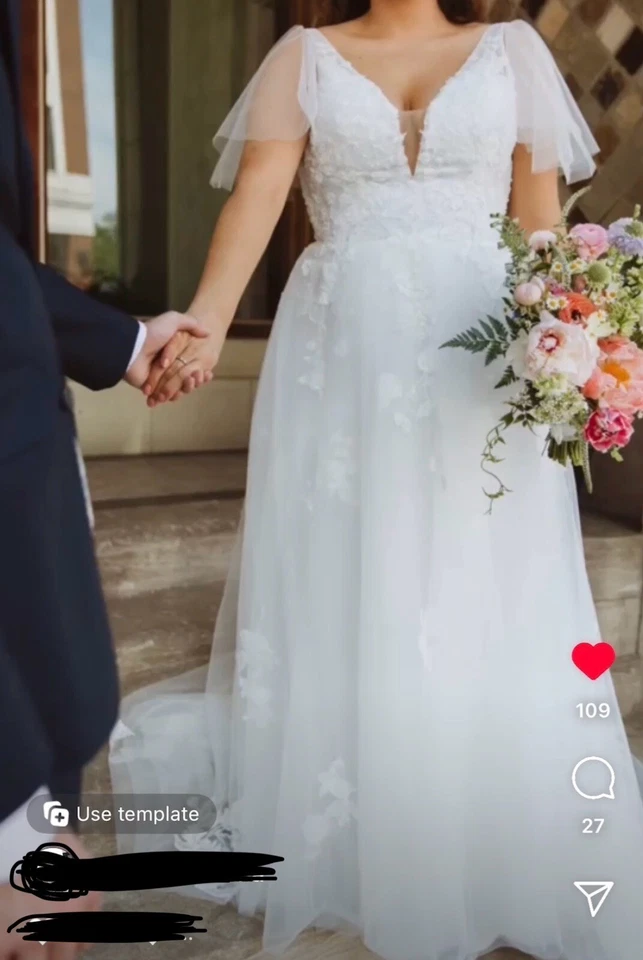 Wedding Dress White Sz 14 Flutter Sleeve A Line Elegant Lacy Embroidery Beading - Image 2 of 4