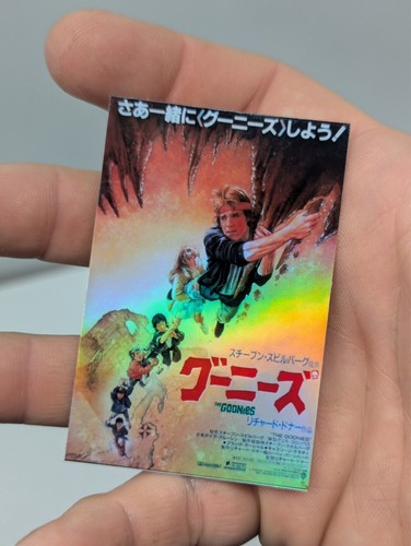 Adesivo distributore automatico Goonies Prism Selectra Minis raro vintage GIAPPONE - Foto 2 di 4