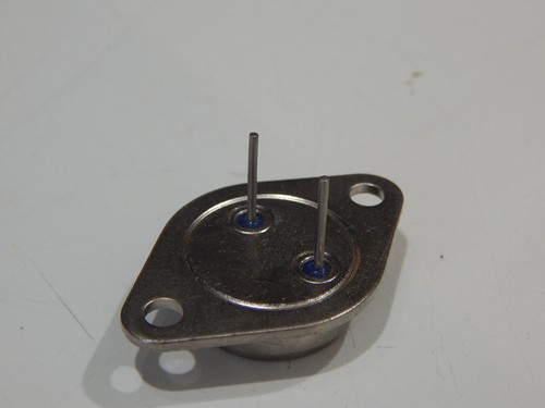 LM340K-5 Regolatore Standard Pos 5V 1A TO-3 IC - VENDITORE USA SPEDIZIONE VELOCE - Foto 2 di 2