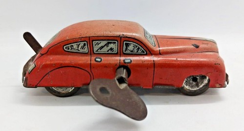 1940-50s Red Car lithographed car tin toy with clockwork & Key, Made in Britain - Picture 5 of 6